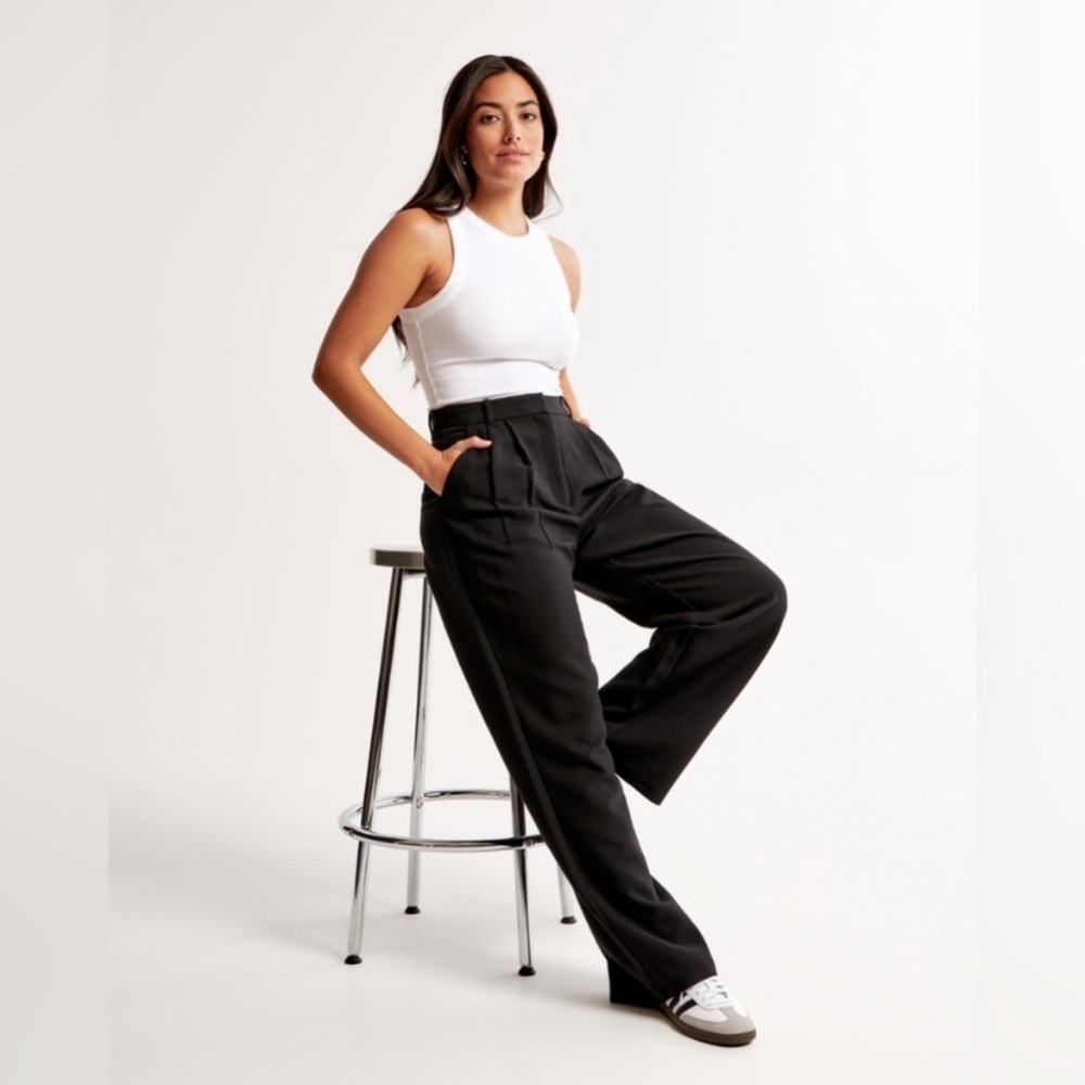 Abercrombie and Fitch the Sloane trousers size 28/6s - Picture 3 of 12